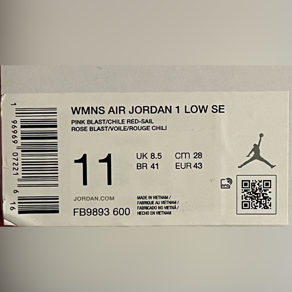 NEW Air Jordan 1 Low SE Pink Blast Valentines Day - Picture 10 of 10